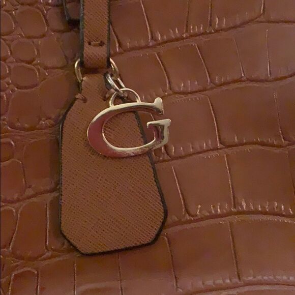 Guess faux croc bag with wallet - Picture 4 of 16